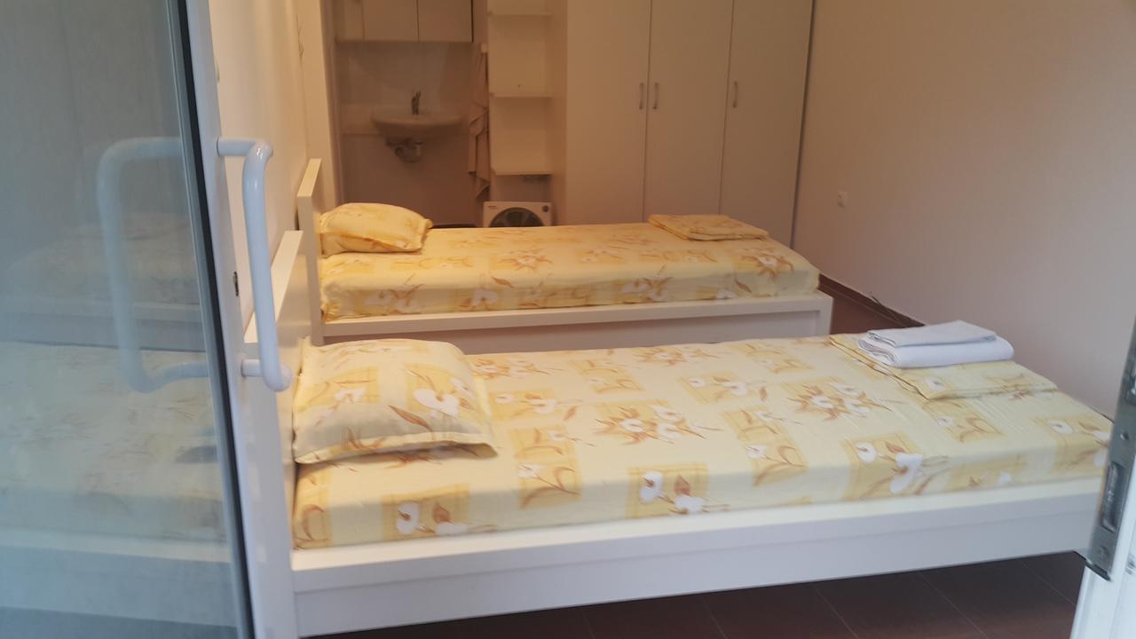 Stay Nexus Near Airport София Екстериор снимка
