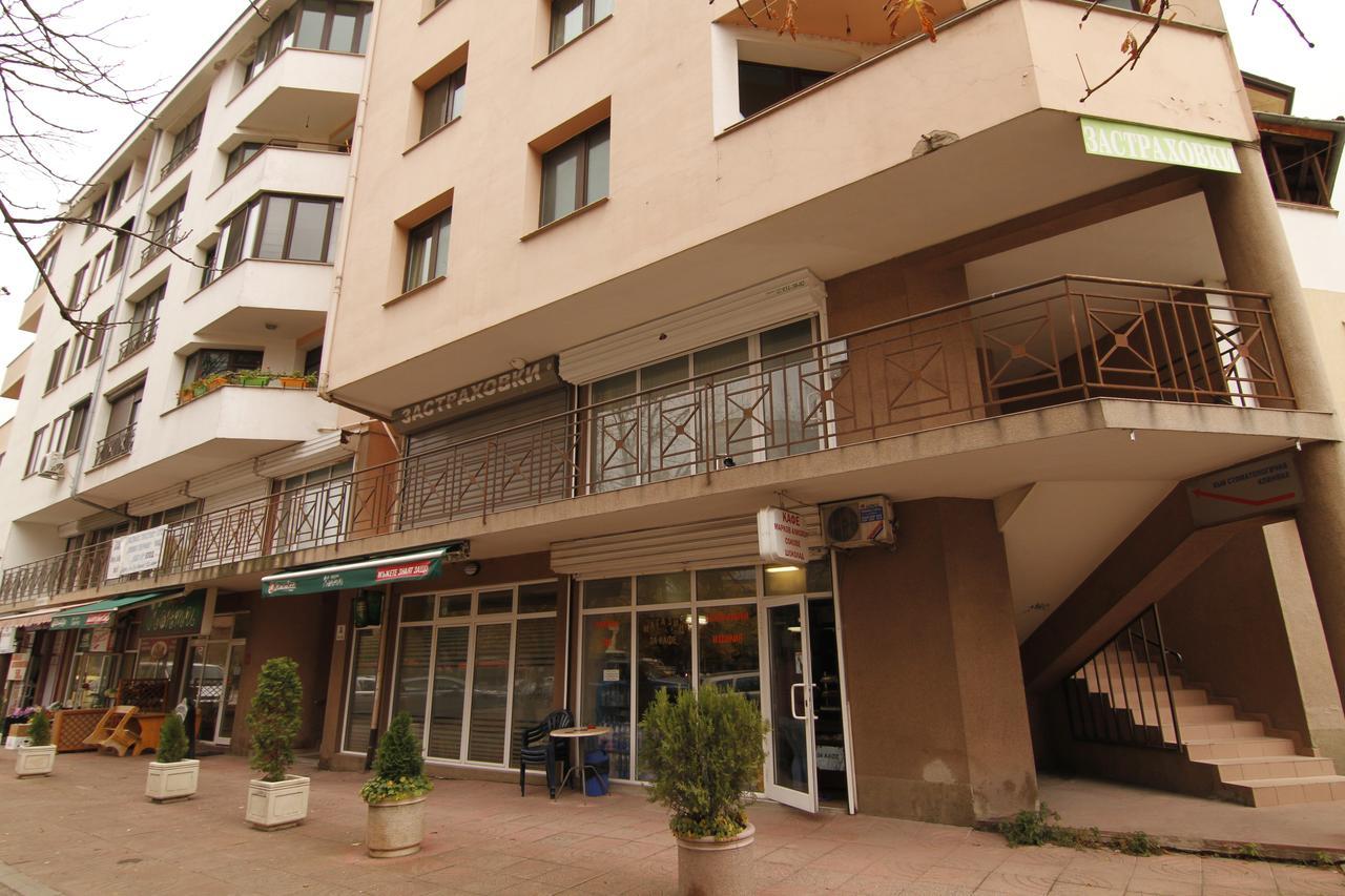 Stay Nexus Near Airport София Екстериор снимка